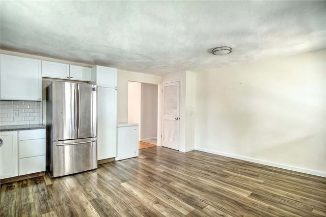 8 Ashby Street, Johnston, RI 02919