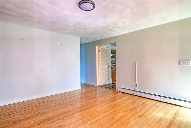 8 Ashby Street, Johnston, RI 02919