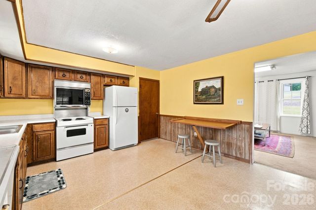 1714 Lazenby Street, Newton, NC 28658