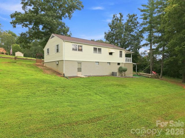 1714 Lazenby Street, Newton, NC 28658