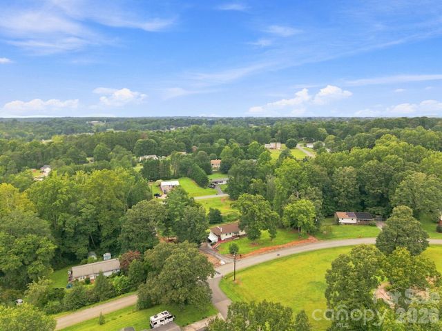 1714 Lazenby Street, Newton, NC 28658