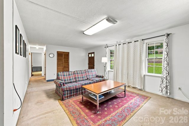1714 Lazenby Street, Newton, NC 28658