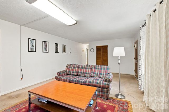 1714 Lazenby Street, Newton, NC 28658