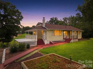 1714 Lazenby Street, Newton, NC 28658