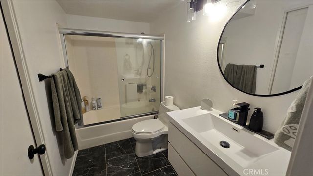 35 Linden 301, Long Beach, CA 90802