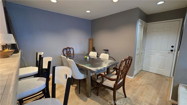 35 Linden 301, Long Beach, CA 90802