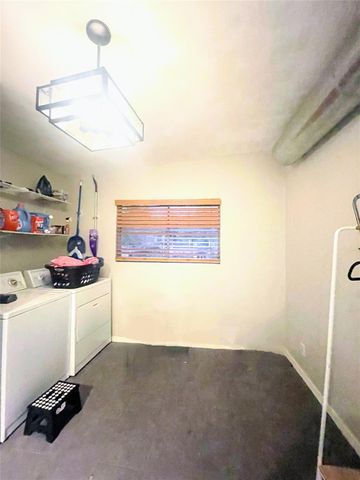 703 W Crestland DR, Austin, TX 78752