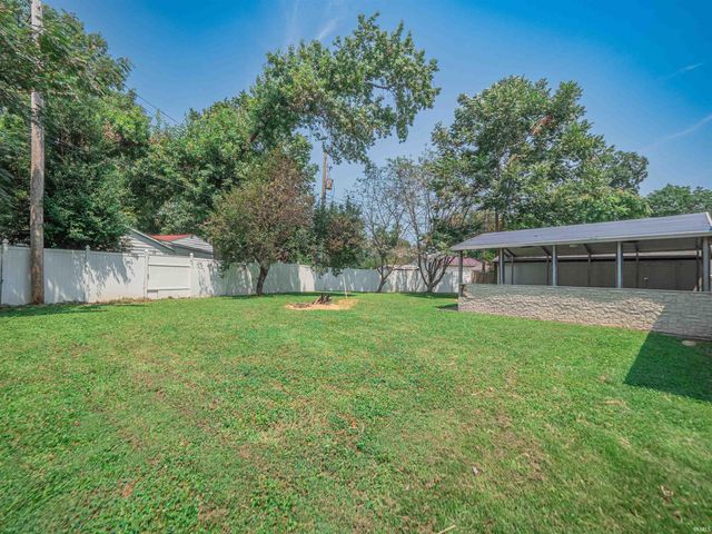 1620 Shelby Avenue, Evansville, IN 47714