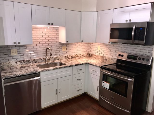 308 Conestoga Way 308, Glastonbury, CT 06033