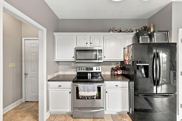 2262 Clearwater Drive, Lawrenceburg, KY 40342