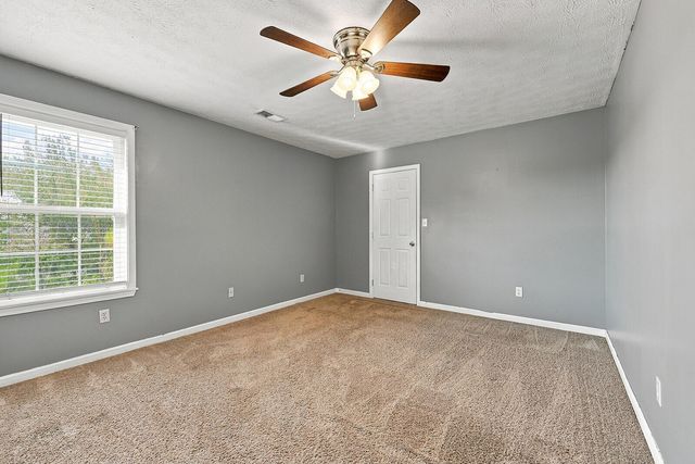 2262 Clearwater Drive, Lawrenceburg, KY 40342
