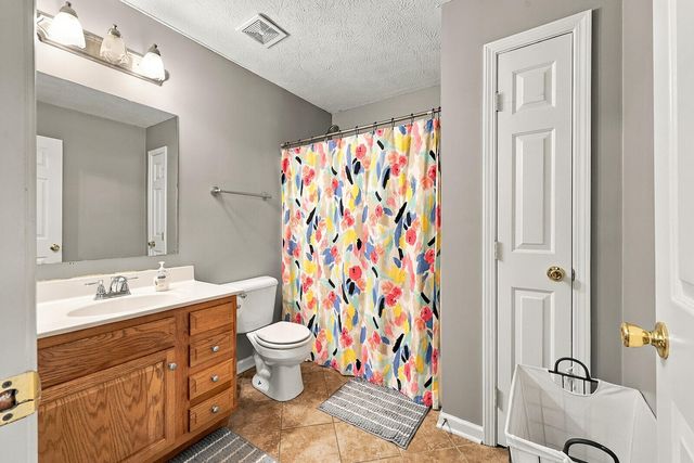 2262 Clearwater Drive, Lawrenceburg, KY 40342
