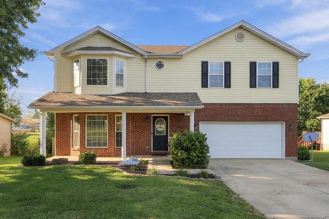 2262 Clearwater Drive, Lawrenceburg, KY 40342