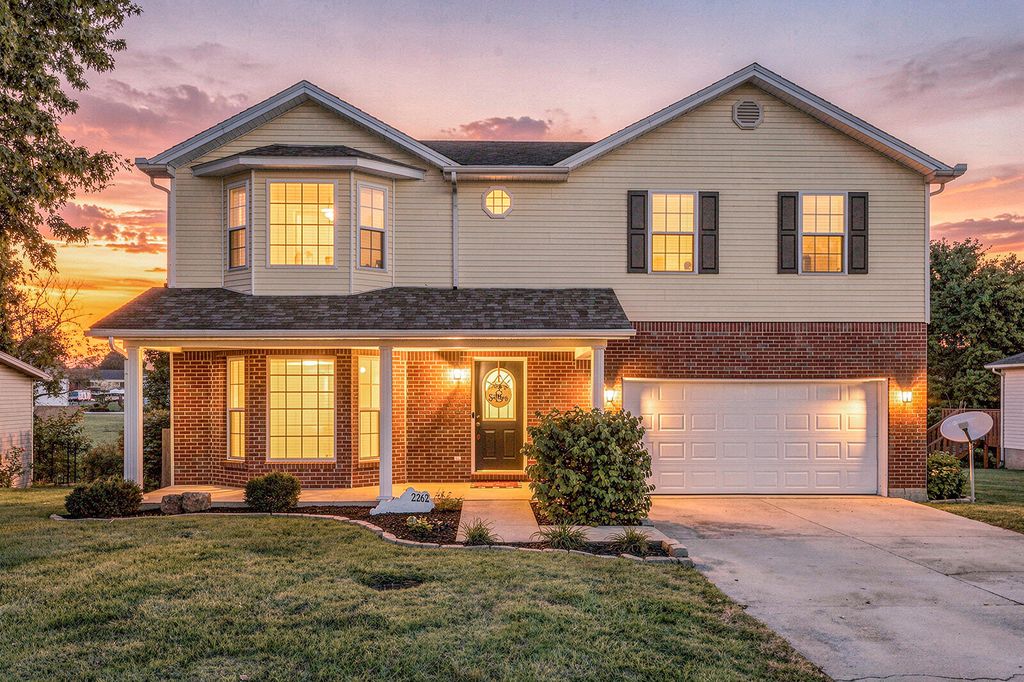 2262 Clearwater Drive, Lawrenceburg, KY 40342