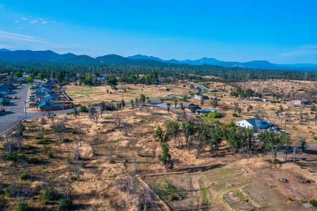 17007 Keswick Dam Road, Redding, CA 96003