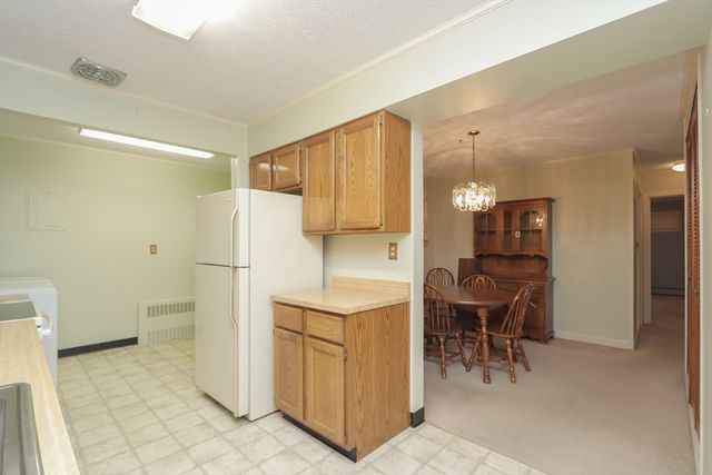 125 Greenwood Ter 125, Chicopee, MA 01022