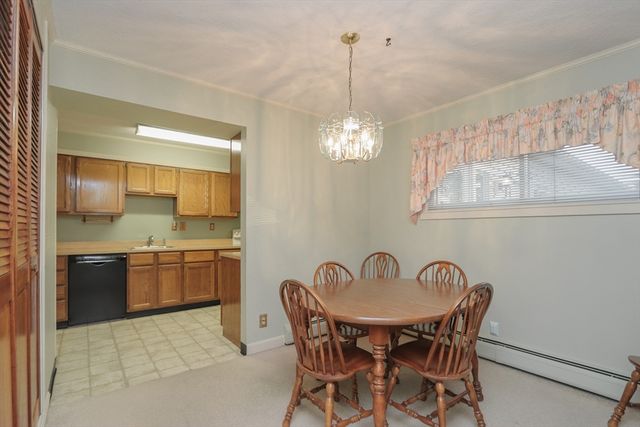 125 Greenwood Ter 125, Chicopee, MA 01022