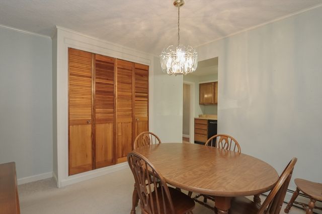 125 Greenwood Ter 125, Chicopee, MA 01022