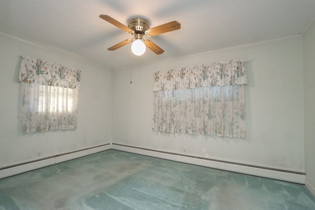 125 Greenwood Ter 125, Chicopee, MA 01022