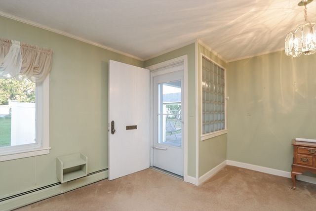 125 Greenwood Ter 125, Chicopee, MA 01022