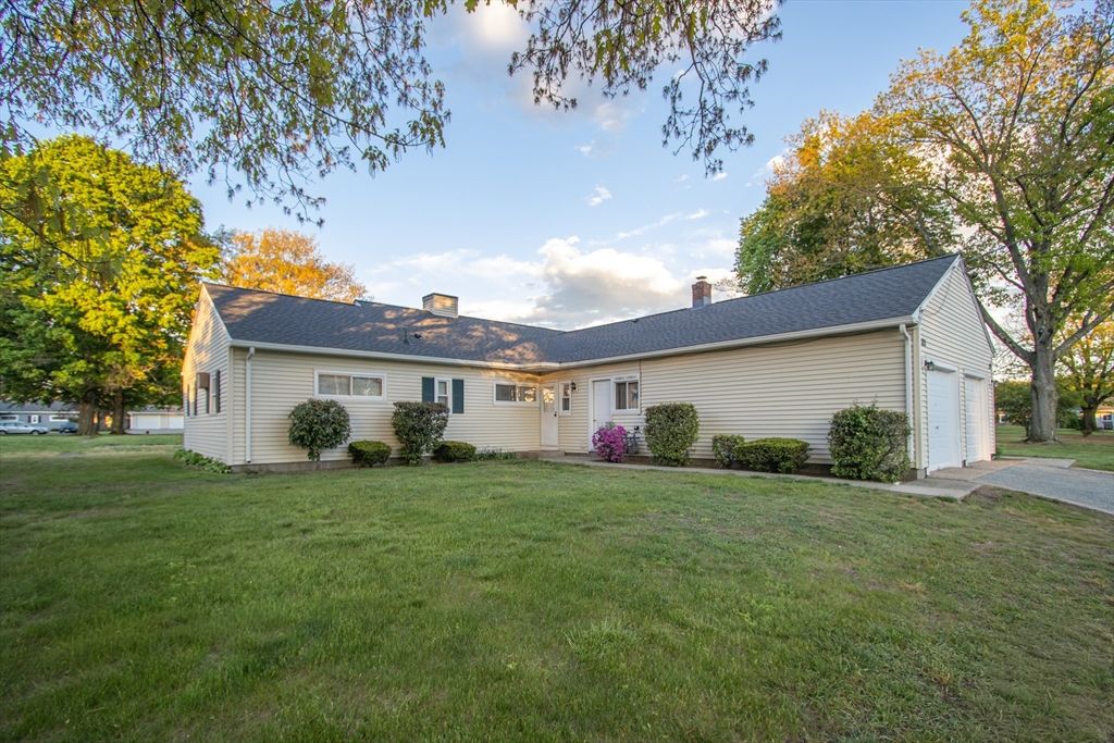 125 Greenwood Ter 125, Chicopee, MA 01022