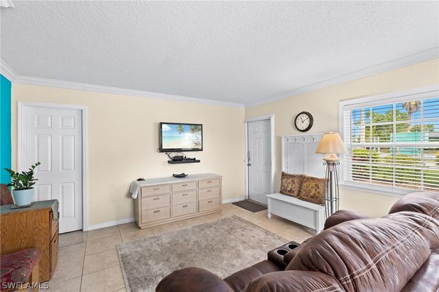 3322 N Key DR 1, North Fort Myers, FL 33903