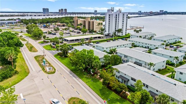 3322 N Key DR 1, North Fort Myers, FL 33903