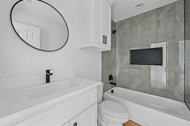 2005 Bourland Street B, Greenville, TX 75401