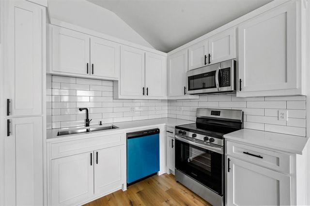 2005 Bourland Street B, Greenville, TX 75401