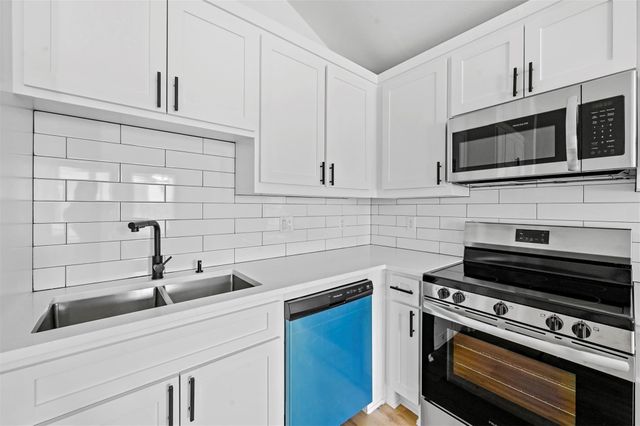 2005 Bourland Street B, Greenville, TX 75401