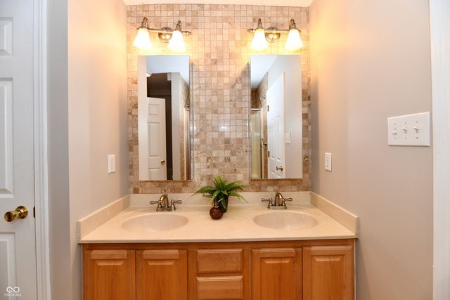 11240 Blue Meadow Drive, Fishers, IN 46037