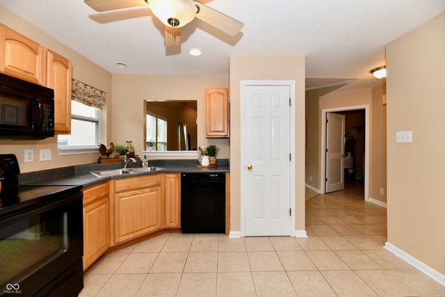 11240 Blue Meadow Drive, Fishers, IN 46037