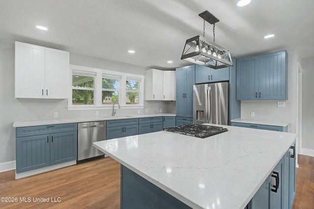 300 42nd Street, Gulfport, MS 39507