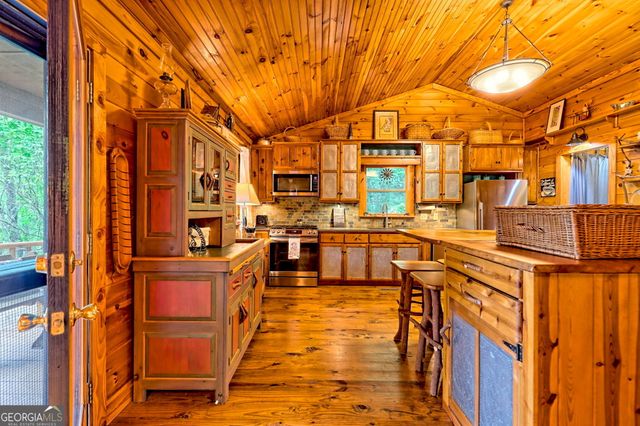 3019 Moccasin Creek Road, Clarkesville, GA 30523