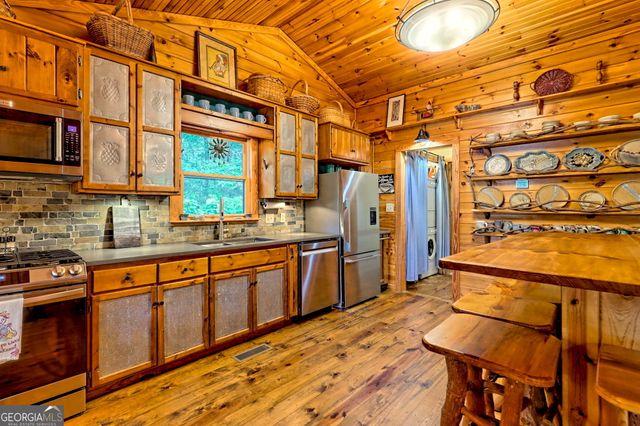 3019 Moccasin Creek Road, Clarkesville, GA 30523