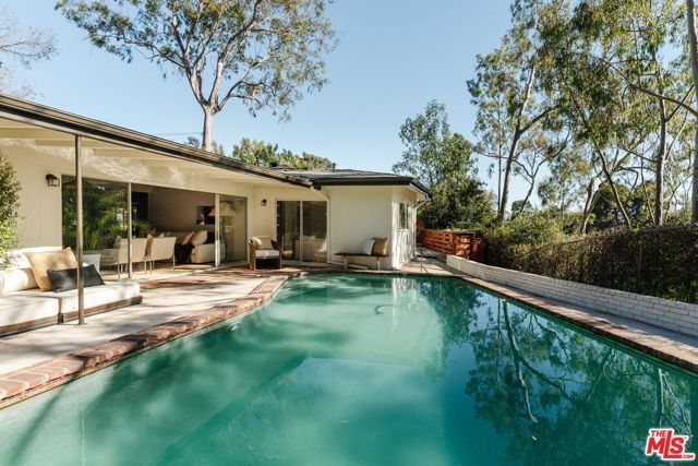 809 Broom Way, Los Angeles, CA 90049