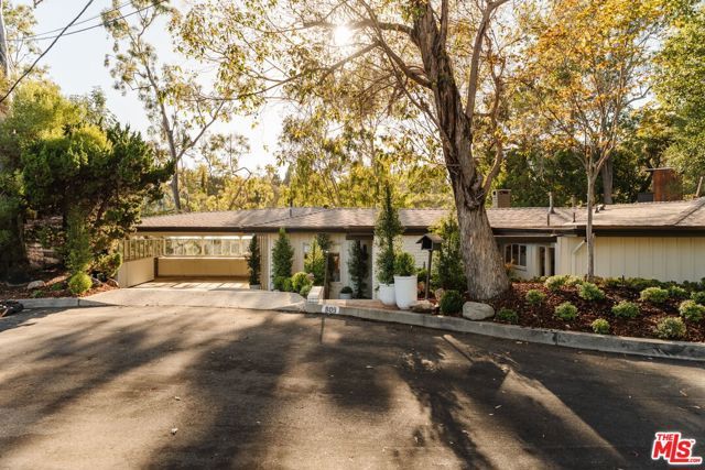 809 Broom Way, Los Angeles, CA 90049