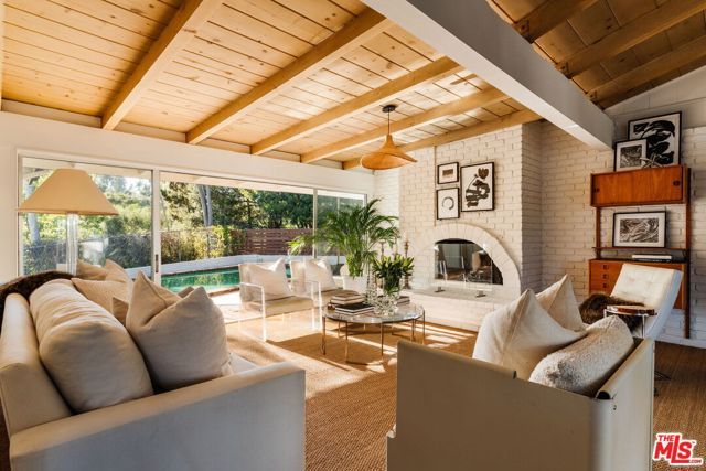 809 Broom Way, Los Angeles, CA 90049