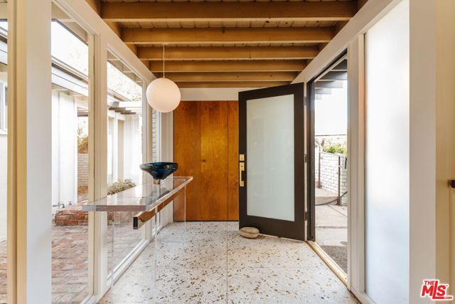 809 Broom Way, Los Angeles, CA 90049