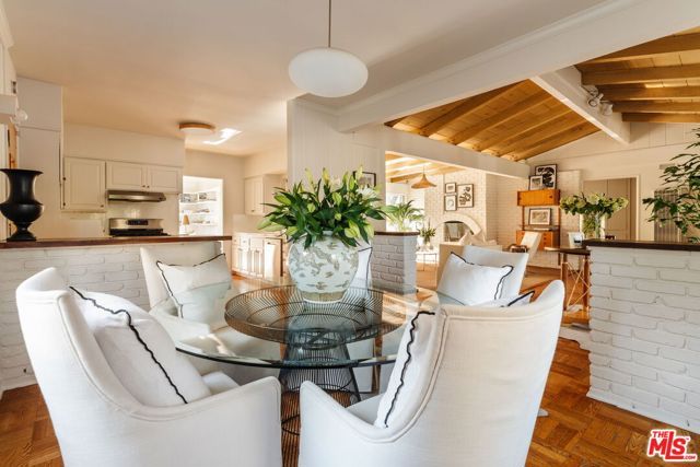 809 Broom Way, Los Angeles, CA 90049