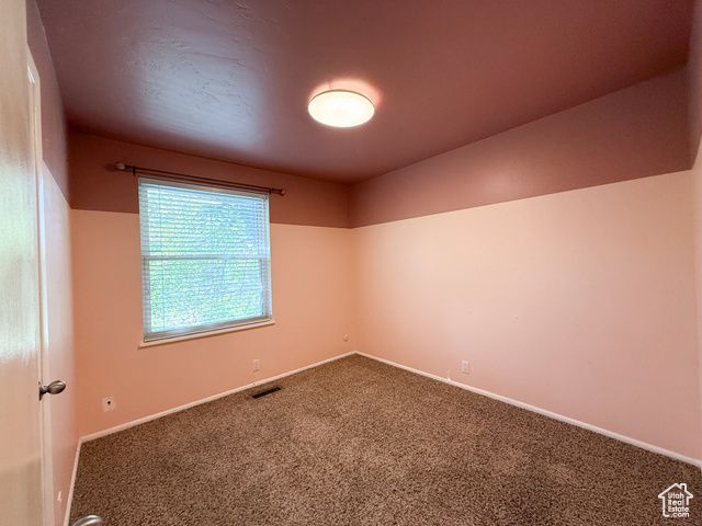 6056 S 2075 E, Holladay, UT 84121