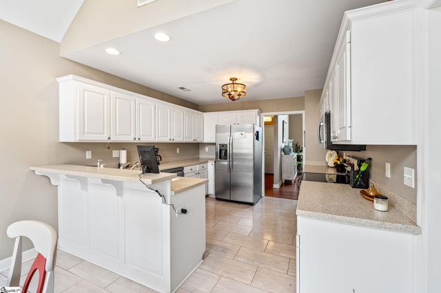 110 N Carleila Lake Way, Spartanburg, SC 29307