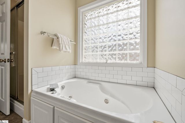 110 N Carleila Lake Way, Spartanburg, SC 29307