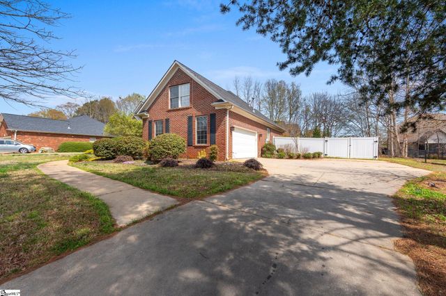 110 N Carleila Lake Way, Spartanburg, SC 29307
