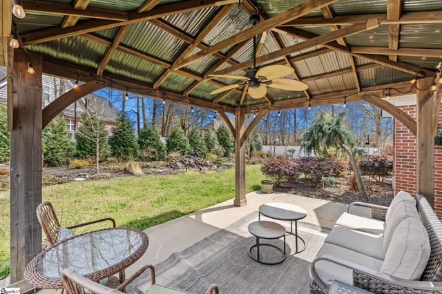 110 N Carleila Lake Way, Spartanburg, SC 29307