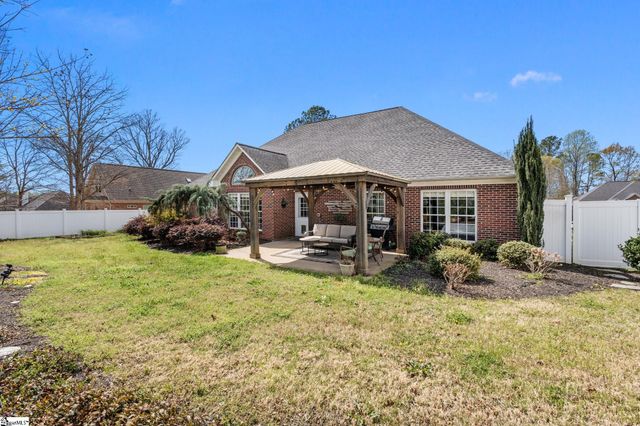 110 N Carleila Lake Way, Spartanburg, SC 29307