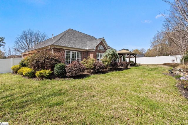 110 N Carleila Lake Way, Spartanburg, SC 29307