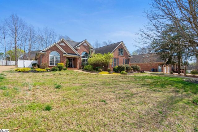 110 N Carleila Lake Way, Spartanburg, SC 29307