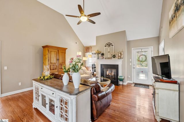 110 N Carleila Lake Way, Spartanburg, SC 29307