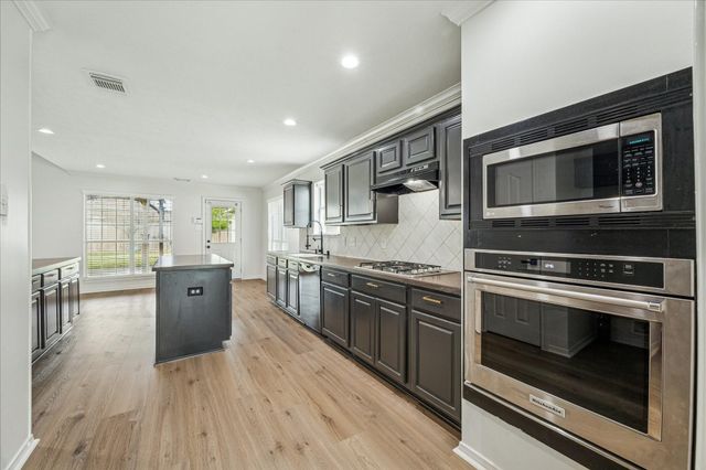 11207 Briscoe Lane, Pearland, TX 77584